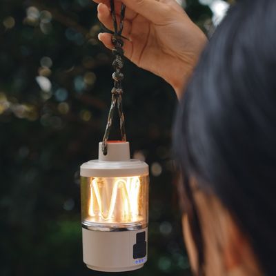 주문 6-8 시간 휴대용 레트로 캠핑 라이트 3.7v 30w 초장 배터리 수명 야외 조명 online manufacture